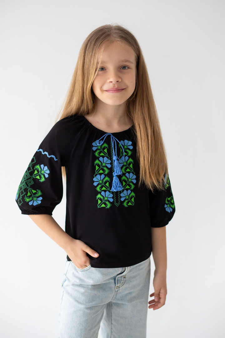 Вишиванка для дівчаток